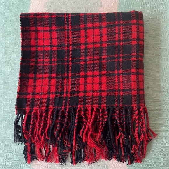 H&M Red & Black Plaid‎ Print Scarf NWT - Picture 1 of 7
